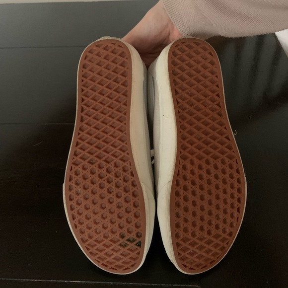 Cream white vans, women’s 9, men’s 7 - Picture 6 of 7